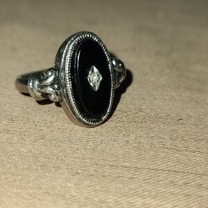 Vintage Avon Genuine Diamond And Black Onyx Ring